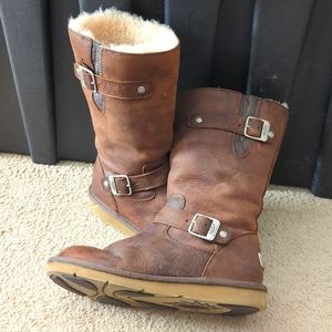 Boots with the Fur! UGG